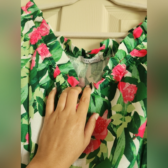 FLORAL TOP | size Large - Picture 2 of 4